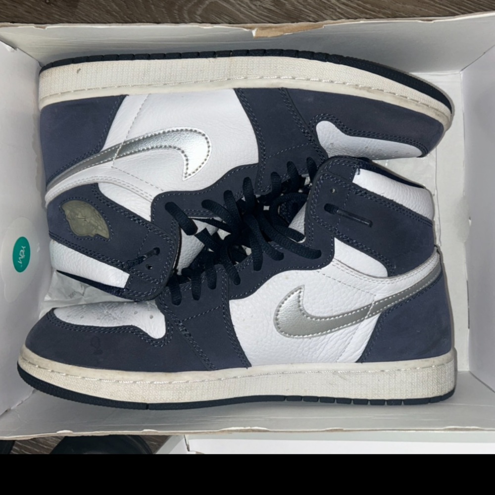 Nike High-Top Sneakers in White, Dark Blue, and Silver